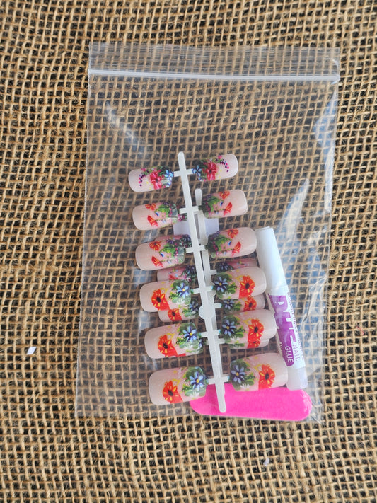 Garden of Eden Press On Nails