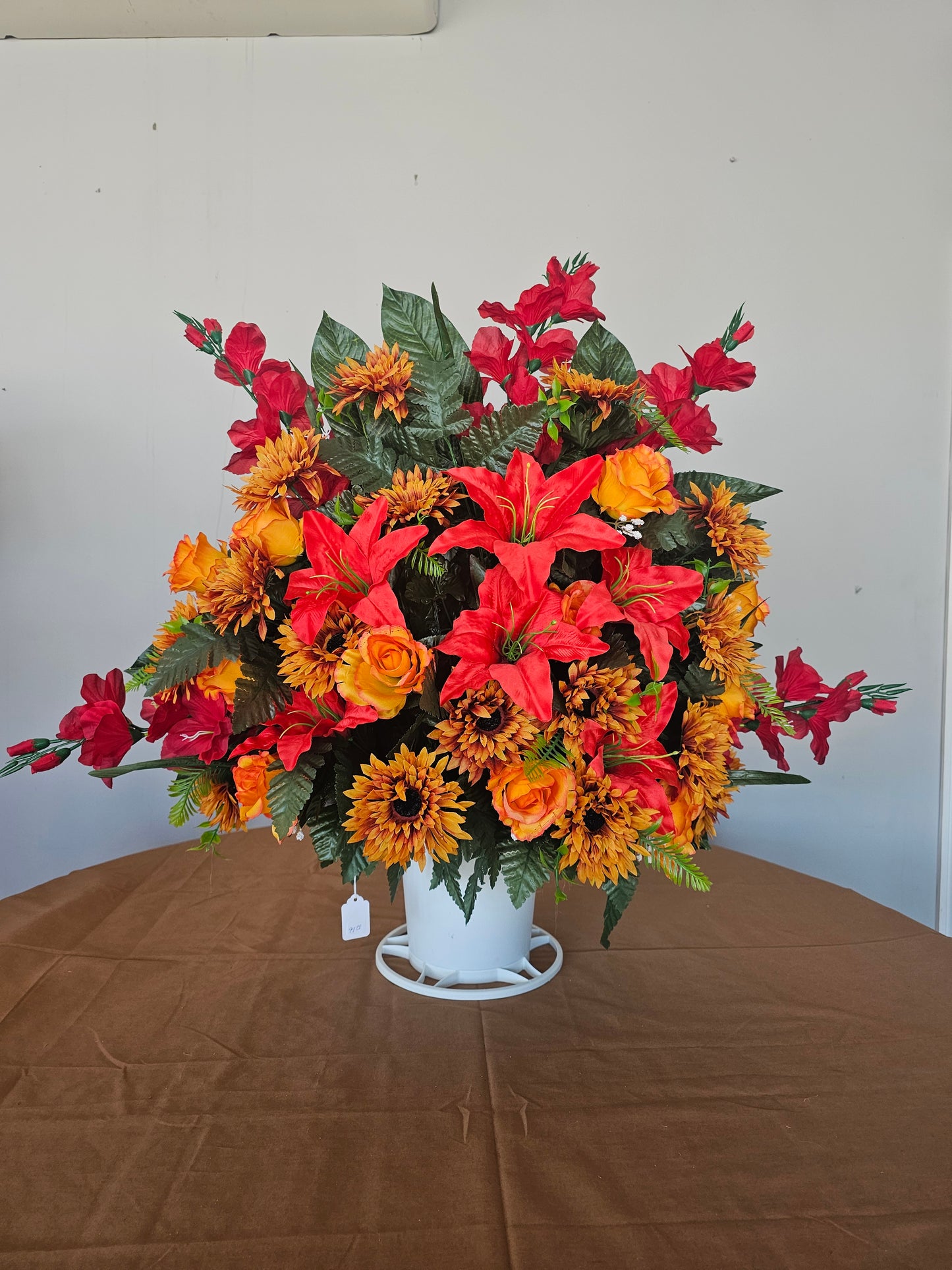 “Heaven’s Garden” in Red Arrangement