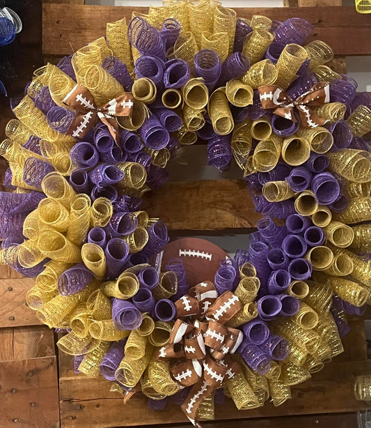 Bearcat Pride Wreath