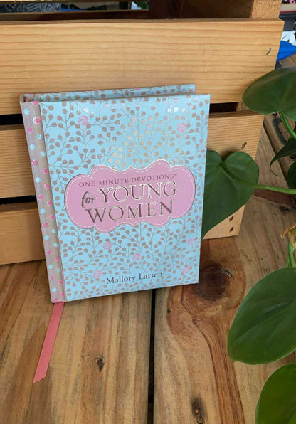 One Minute Devotions for Young Women