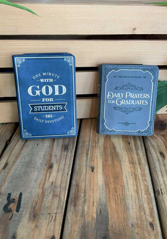 Daily Prayers for Graduates Devotional