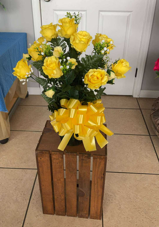 “Golden Tribute” in Yellow Rose Arrangement