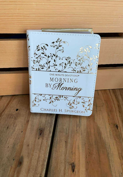 One-Minute Devotions Morning By Morning, Lux Leather