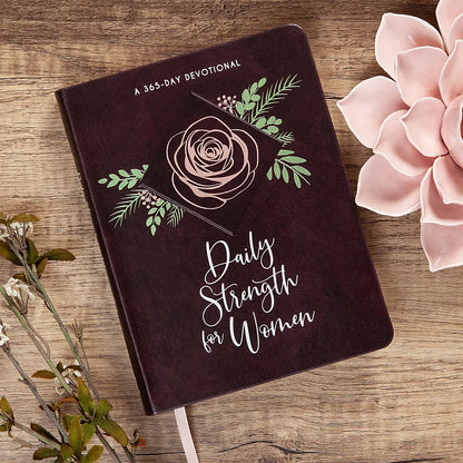Daily Strength For Women (Devotional)